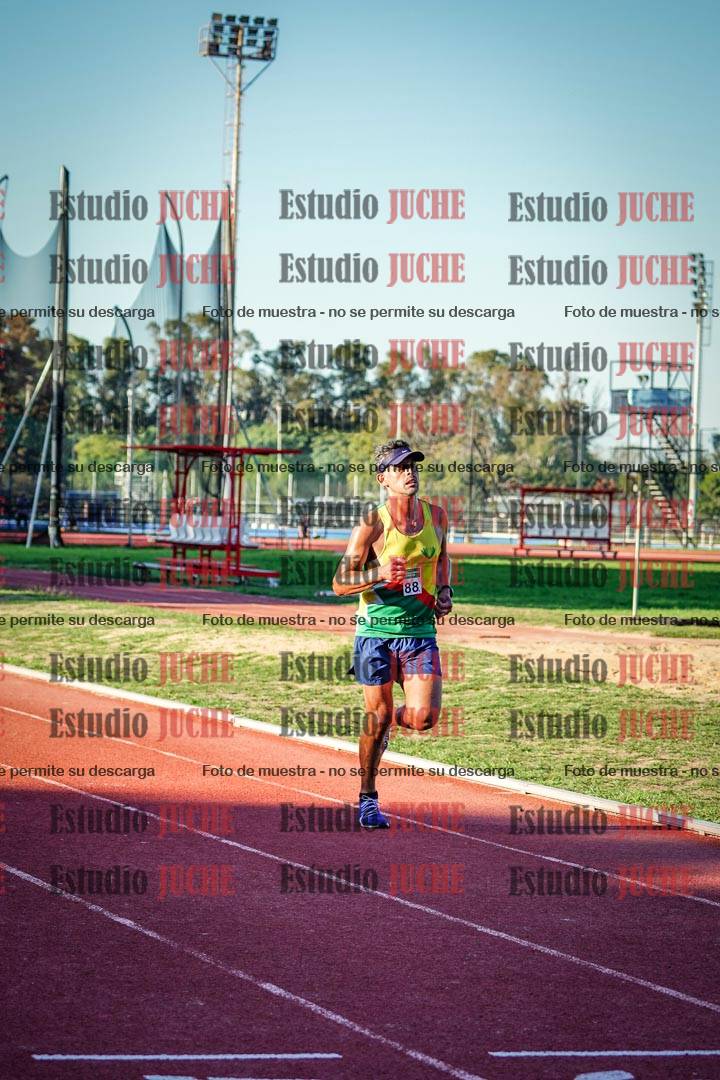 Fotos de los 3000 m llanos de varones