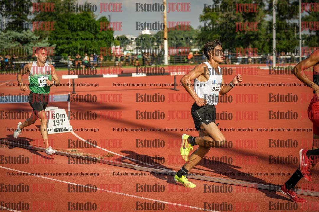 Fotos de los 3000 m llanos de varones