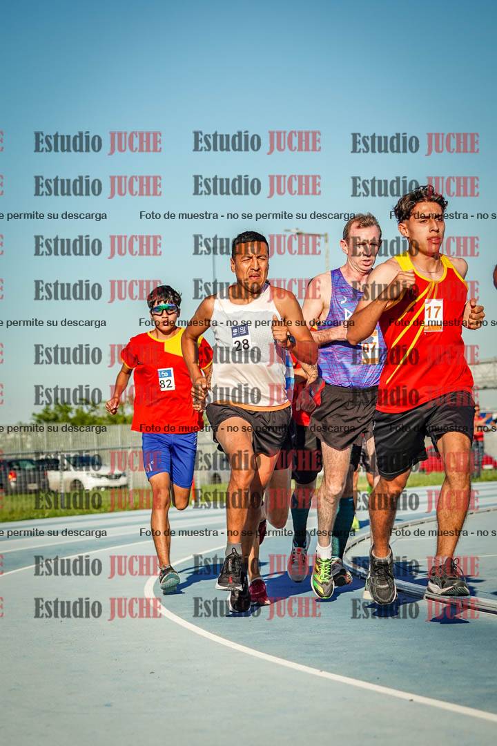 Fotos de los 3000 m llanos de varones