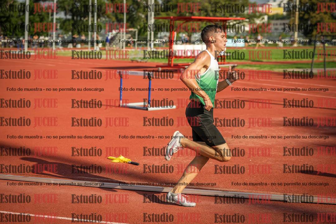Fotos de los 3000 m llanos de varones