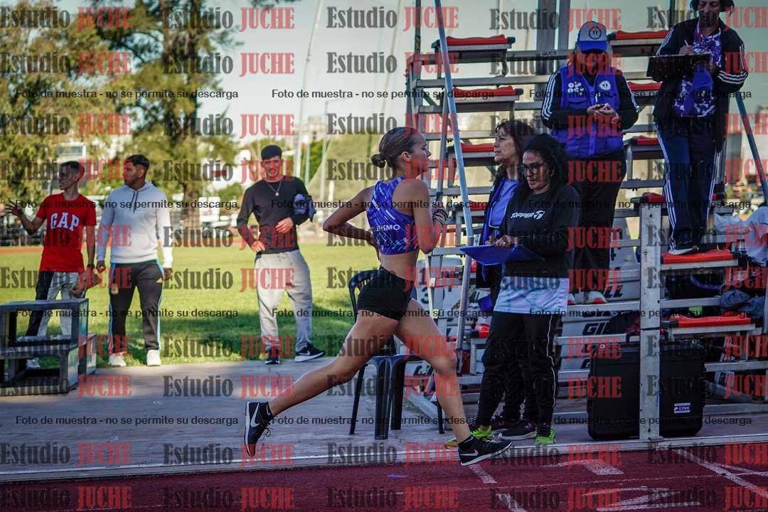 Fotos de los 600 m de mujeres