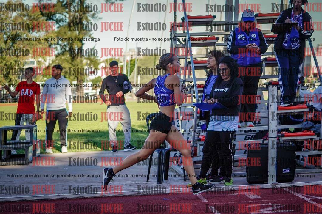 Fotos de los 600 m de mujeres