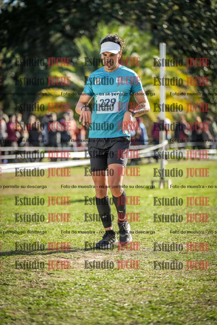 Fotos de la llegada del cross de 8000 m