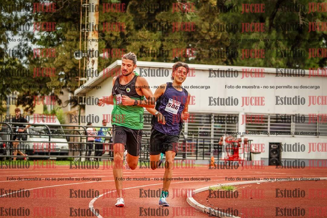 Fotos de los 3000 m llanos de varones