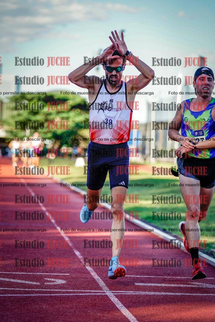 Fotos de los 3000 m llanos de varones