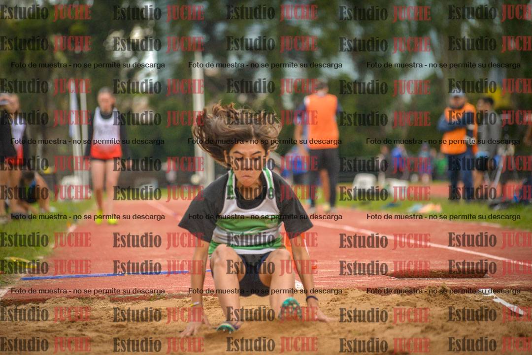 Fotos del salto en largo - mujeres U16
