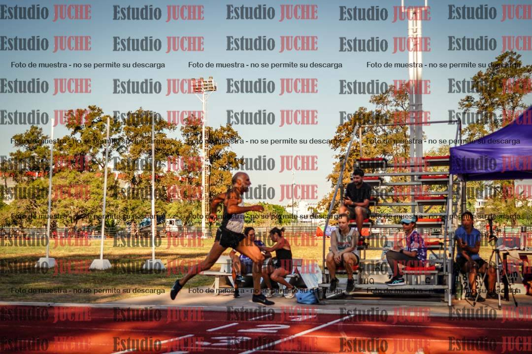 Fotos de los 400 m llanos de varones - combinadas 5