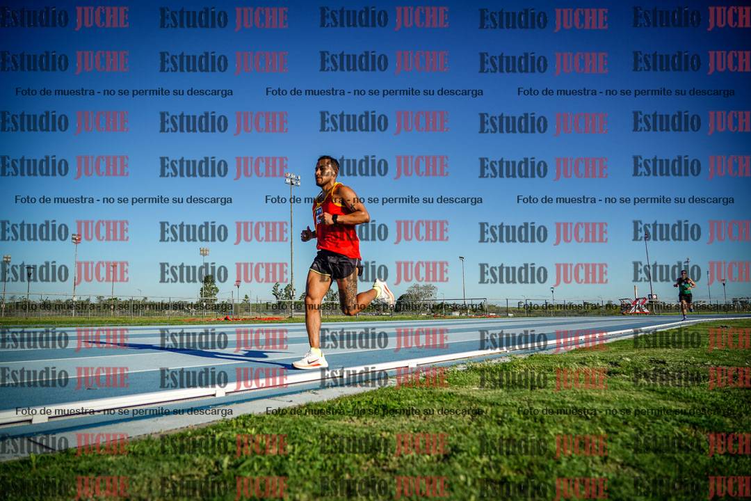 Fotos de los 3000 m llanos de varones