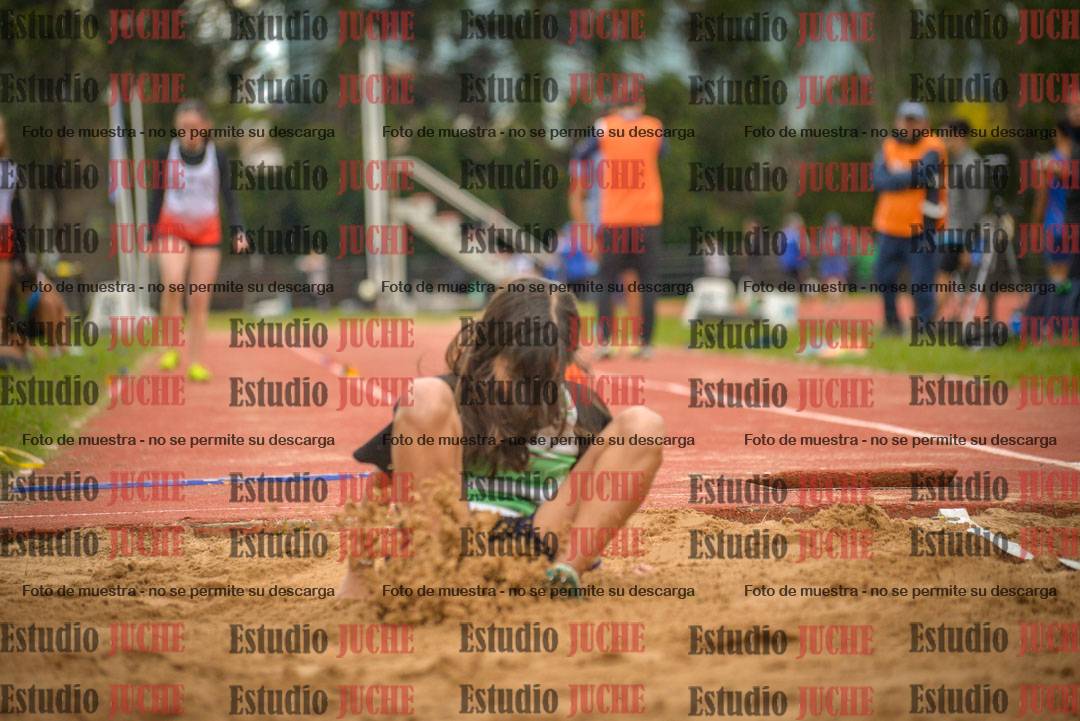Fotos del salto en largo - mujeres U16