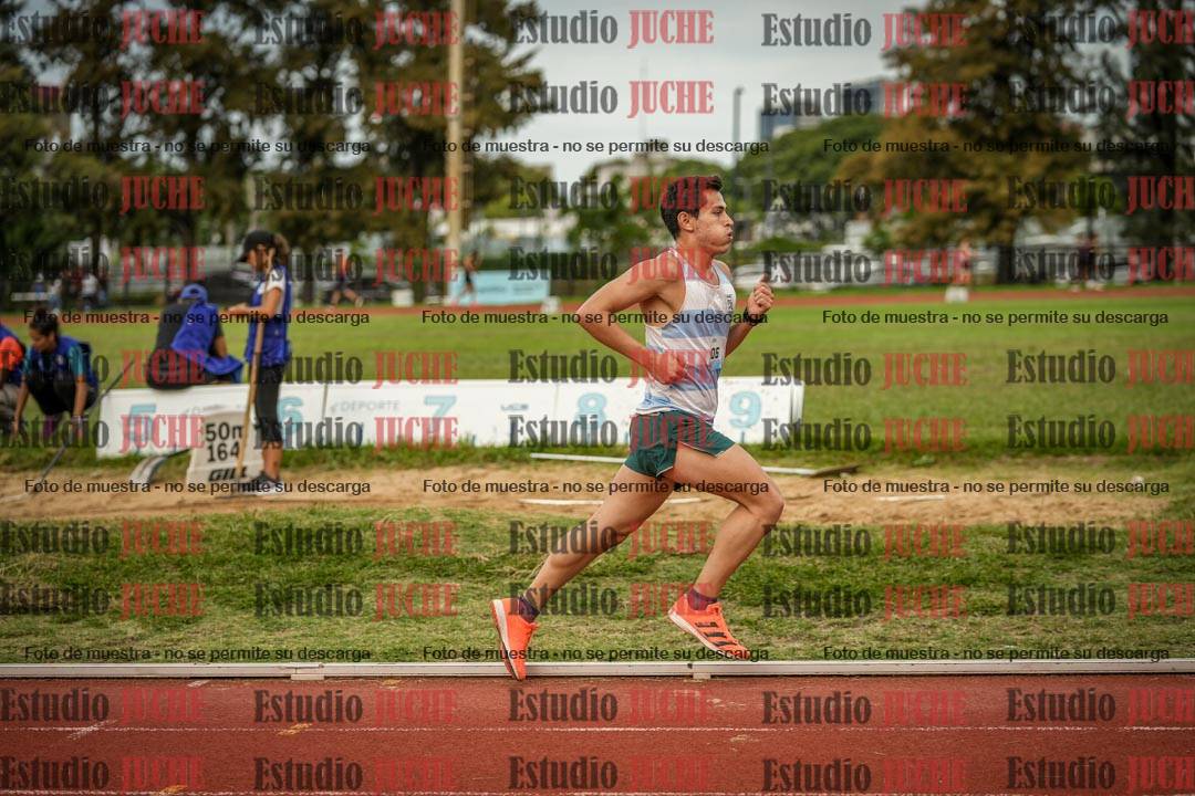 Fotos de los 3000 m llanos de varones