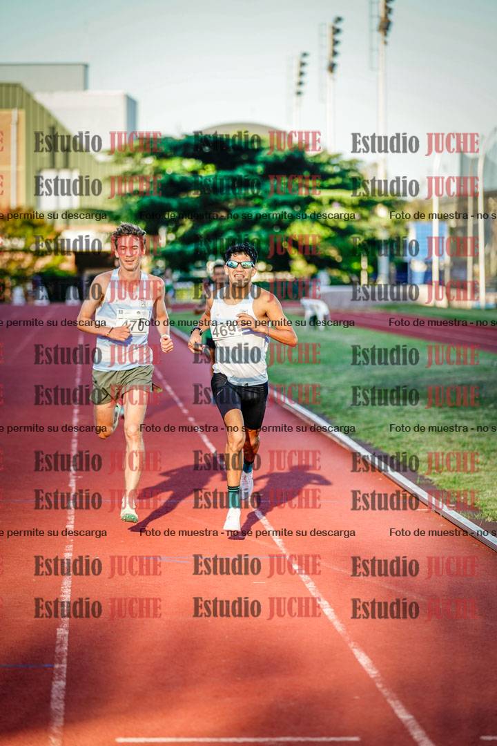 Fotos de los 3000 m llanos de varones