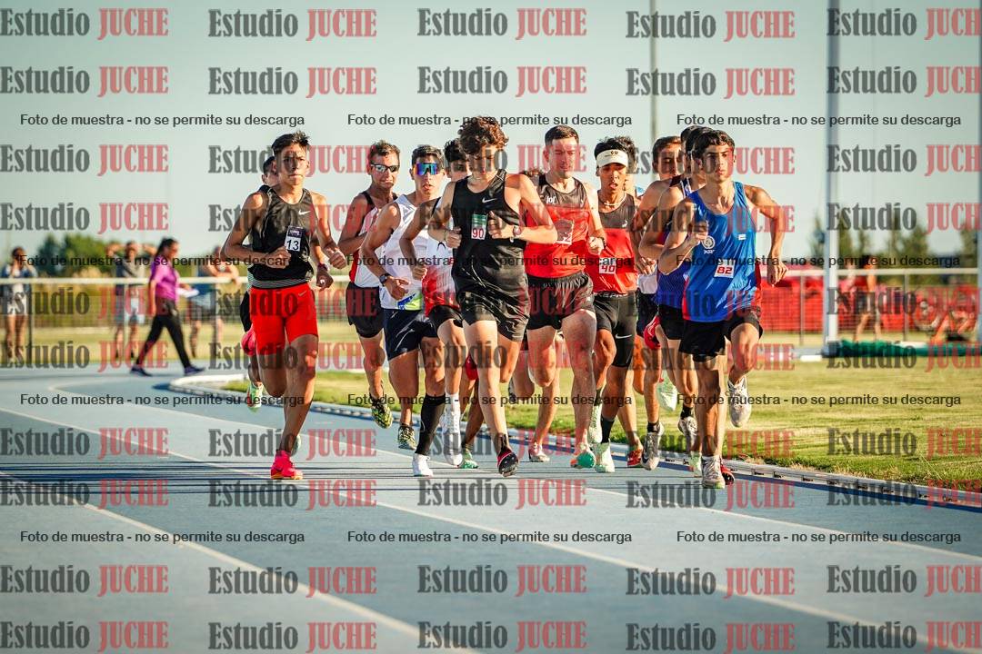 Fotos de los 1500 m llanos de varones