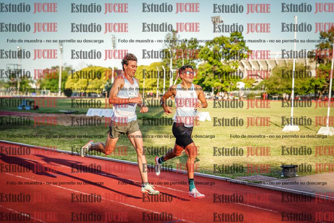 Fotos de los 3000 m llanos de varones