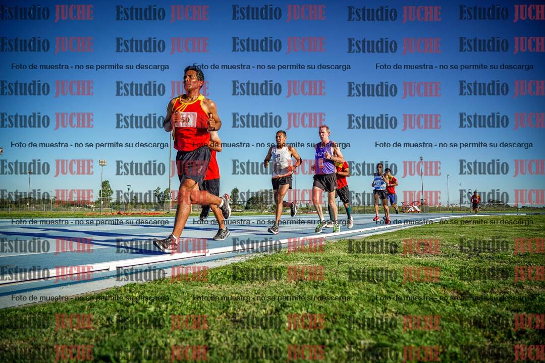 Fotos de los 3000 m llanos de varones