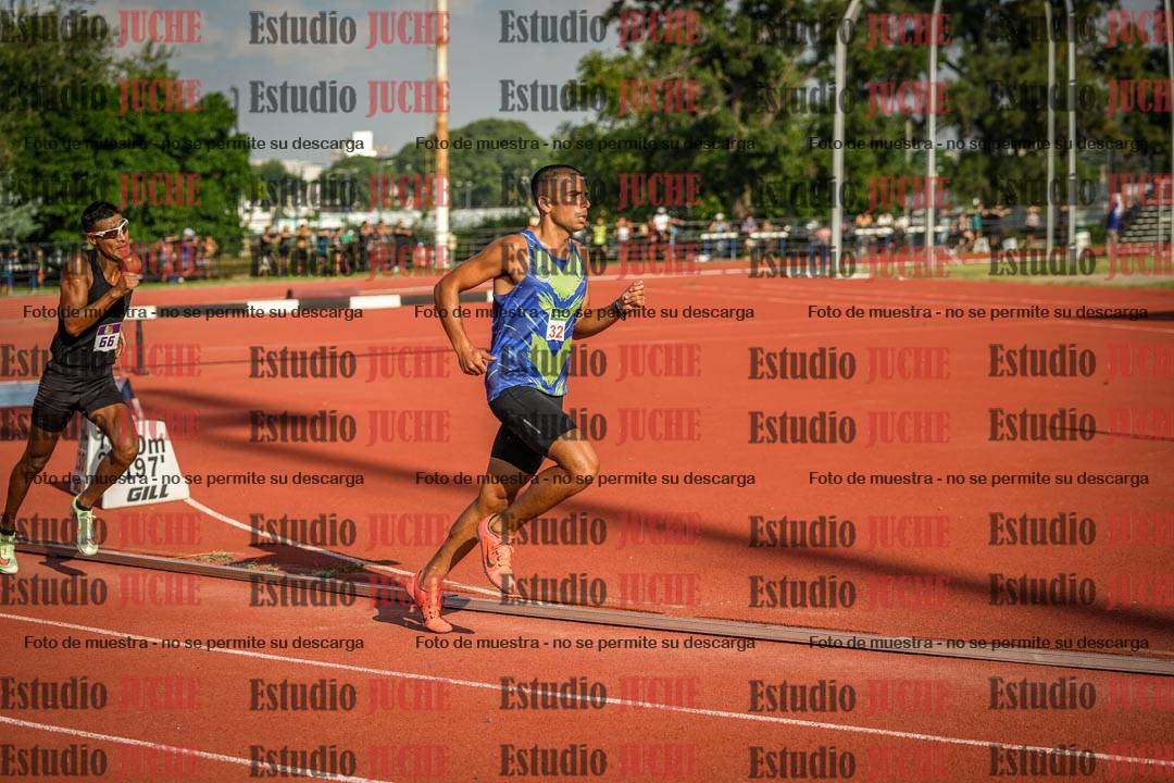 Fotos de los 3000 m llanos de varones