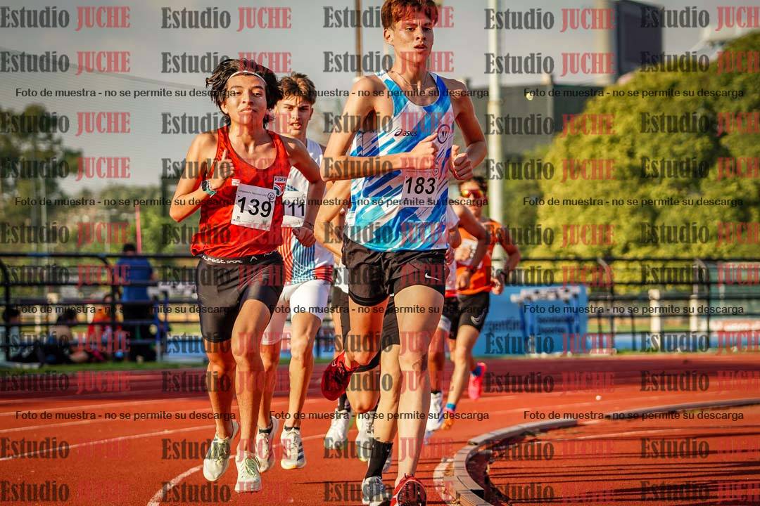 Fotos de los 5000 m llanos de varones