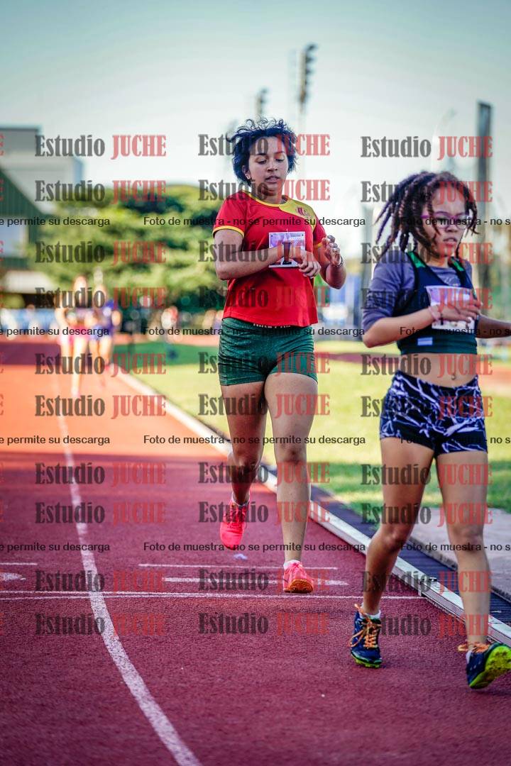 Fotos de los 600 m de mujeres