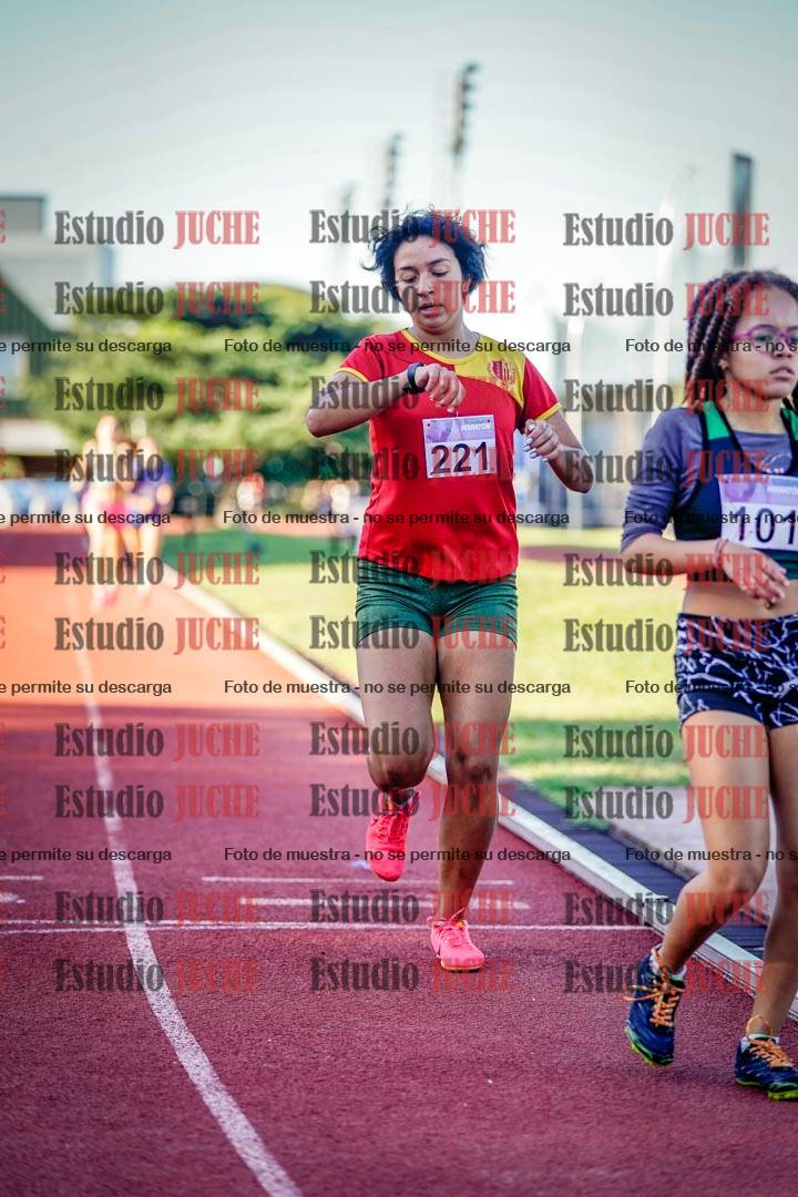 Fotos de los 600 m de mujeres