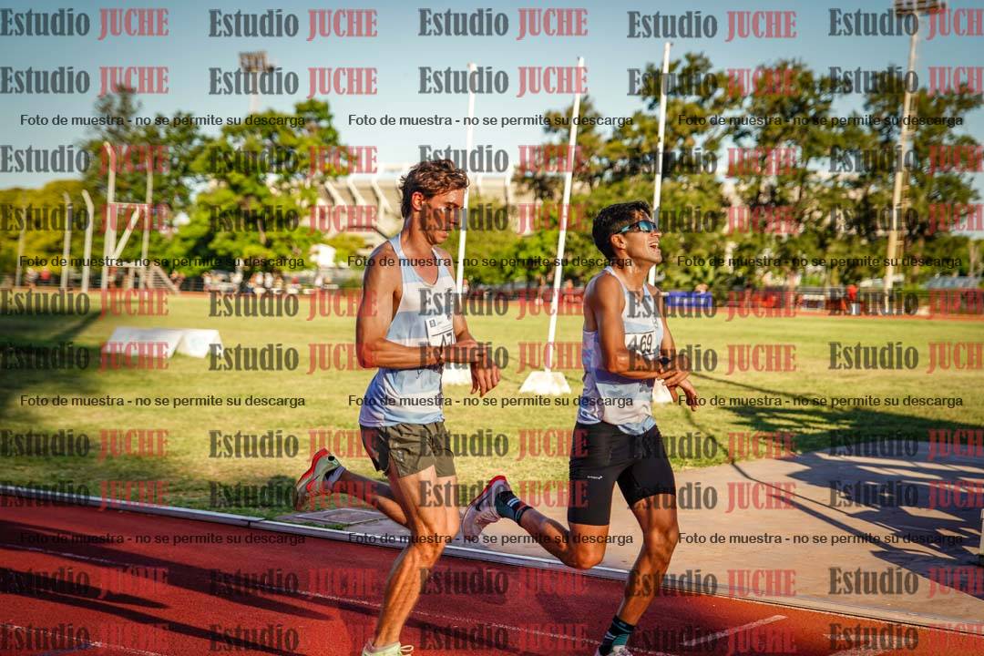 Fotos de los 3000 m llanos de varones