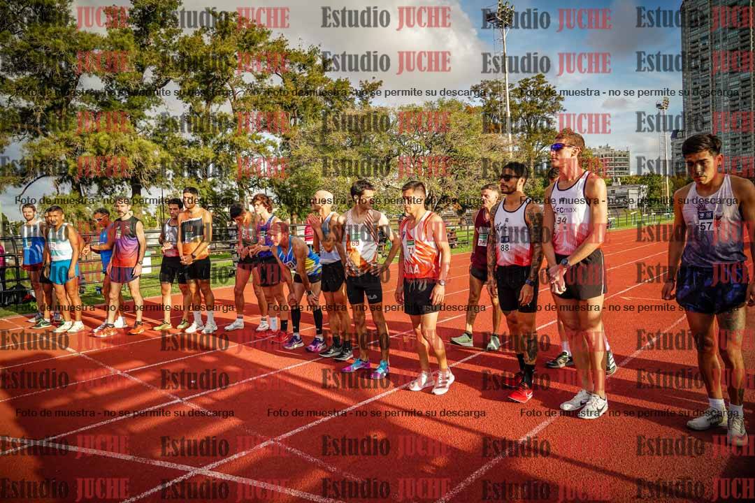 Fotos de los 3000 m llanos de varones