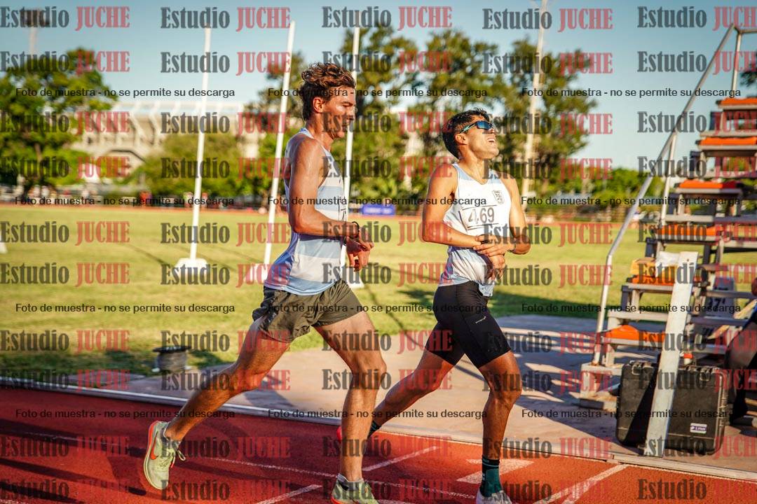 Fotos de los 3000 m llanos de varones