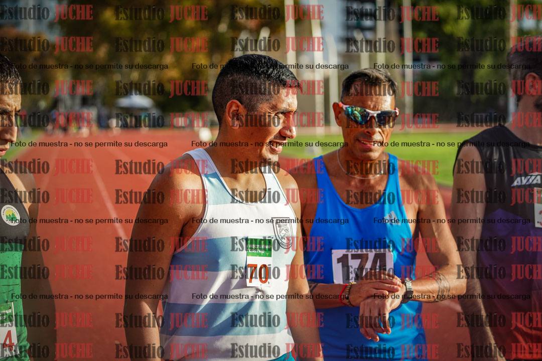 Fotos de los 3000 m llanos de varones