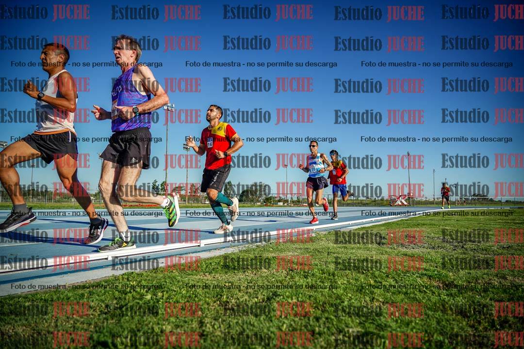 Fotos de los 3000 m llanos de varones