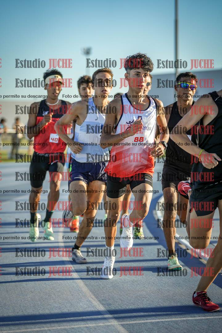 Fotos de los 1500 m llanos de varones