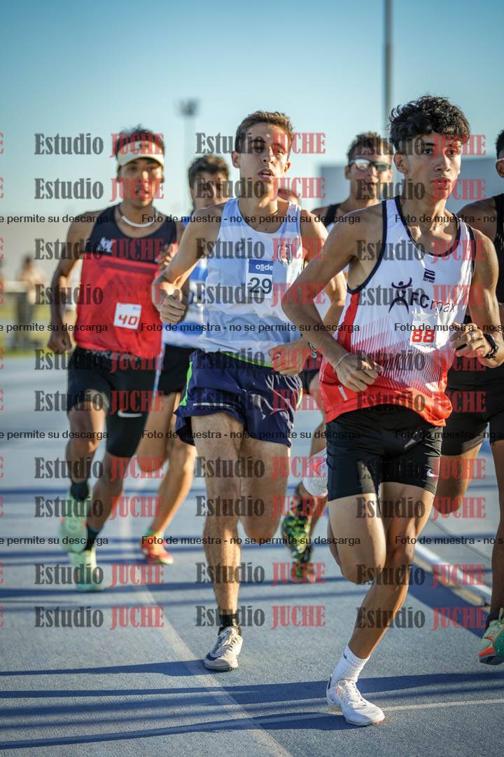 Fotos de los 1500 m llanos de varones