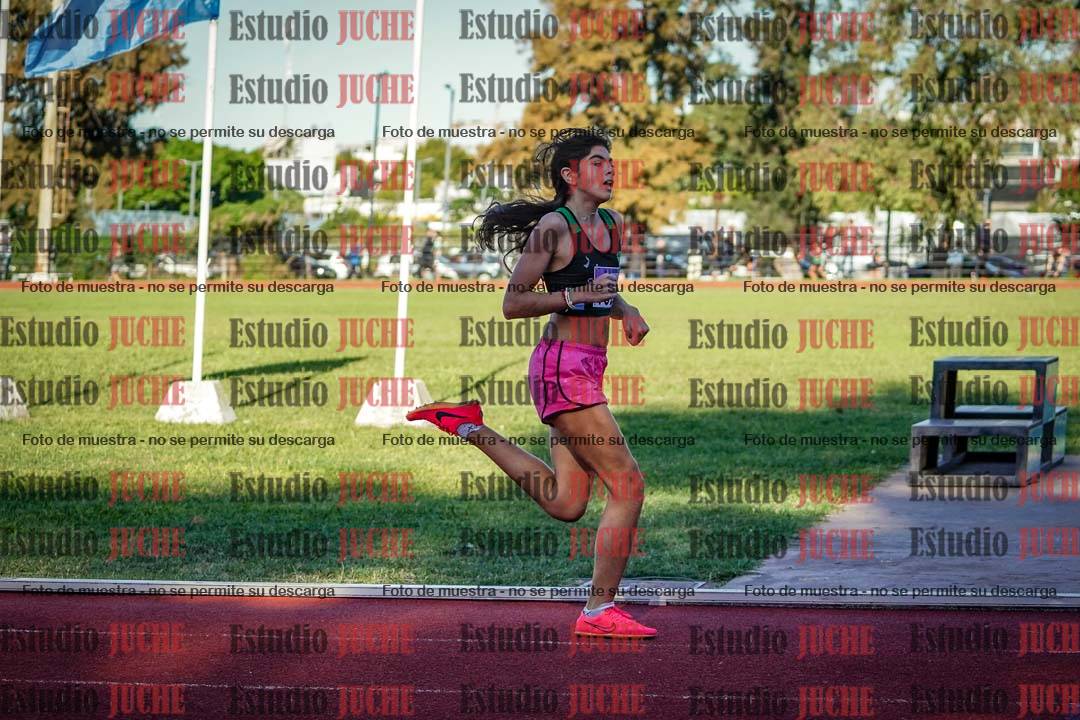 Fotos de los 600 m de mujeres