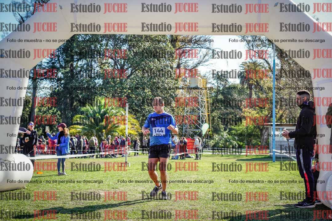 Fotos de la llegada del cross de 8000 m