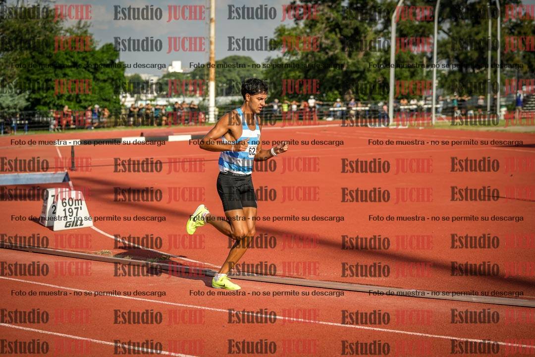 Fotos de los 3000 m llanos de varones