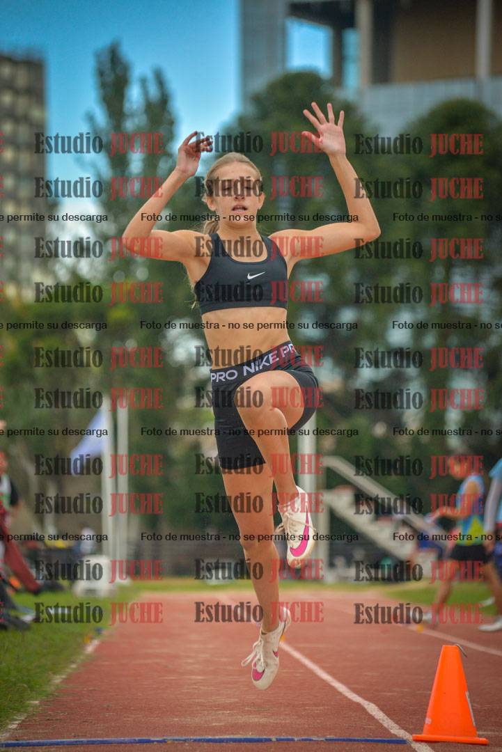 Fotos del salto en largo - mujeres U16