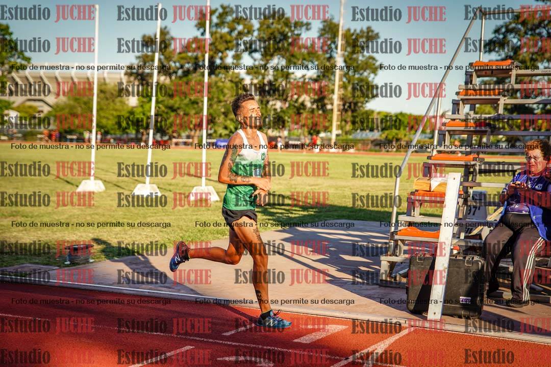 Fotos de los 3000 m llanos de varones