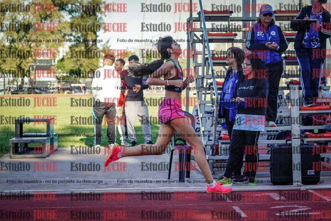 Fotos de los 600 m de mujeres