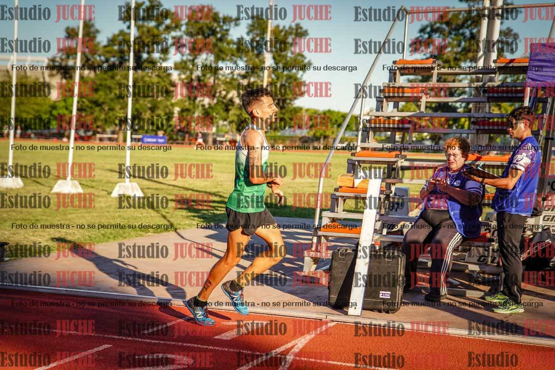 Fotos de los 3000 m llanos de varones