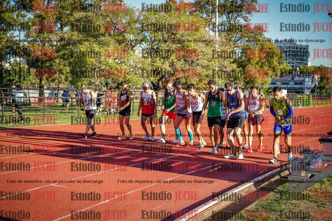 Fotos de los 3000 m llanos de varones