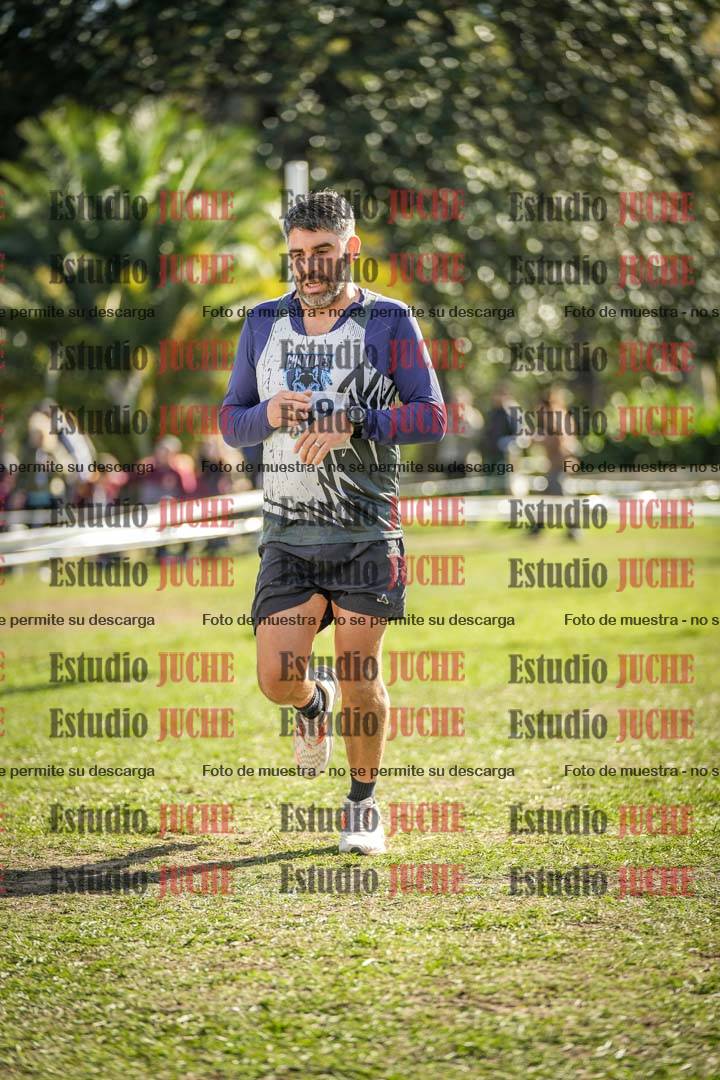 Fotos de la llegada del cross de 8000 m