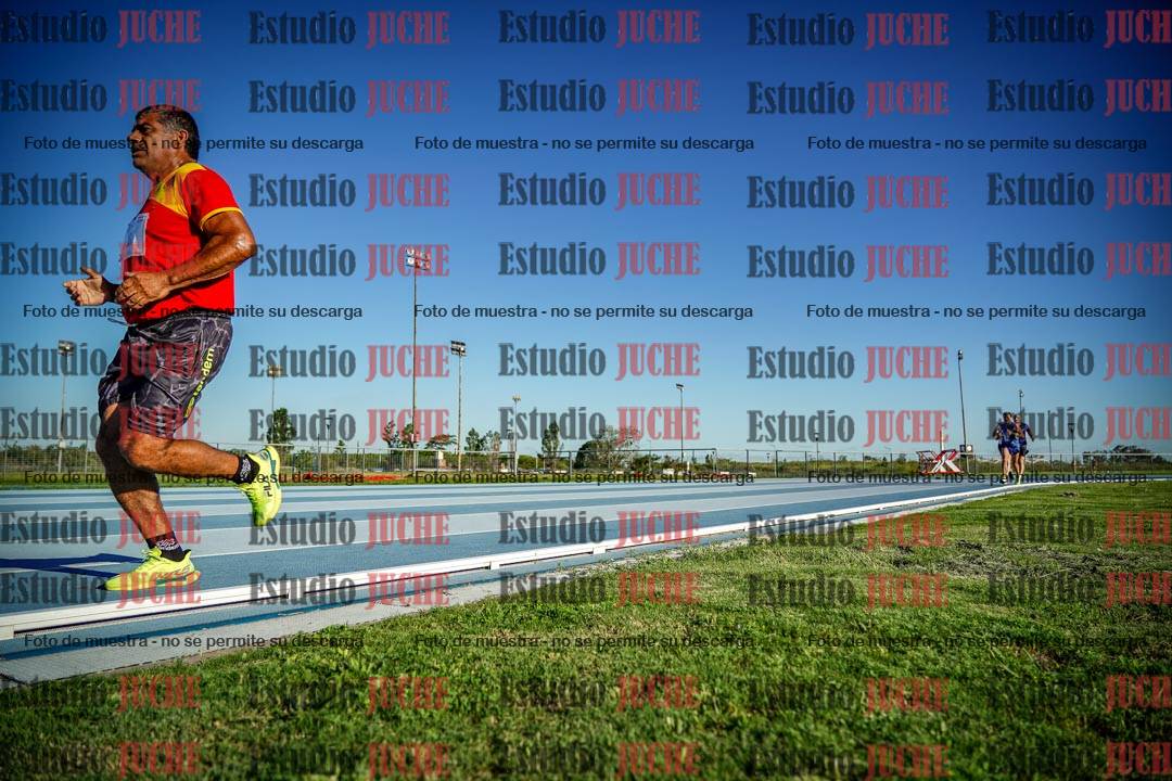 Fotos de los 3000 m llanos de varones