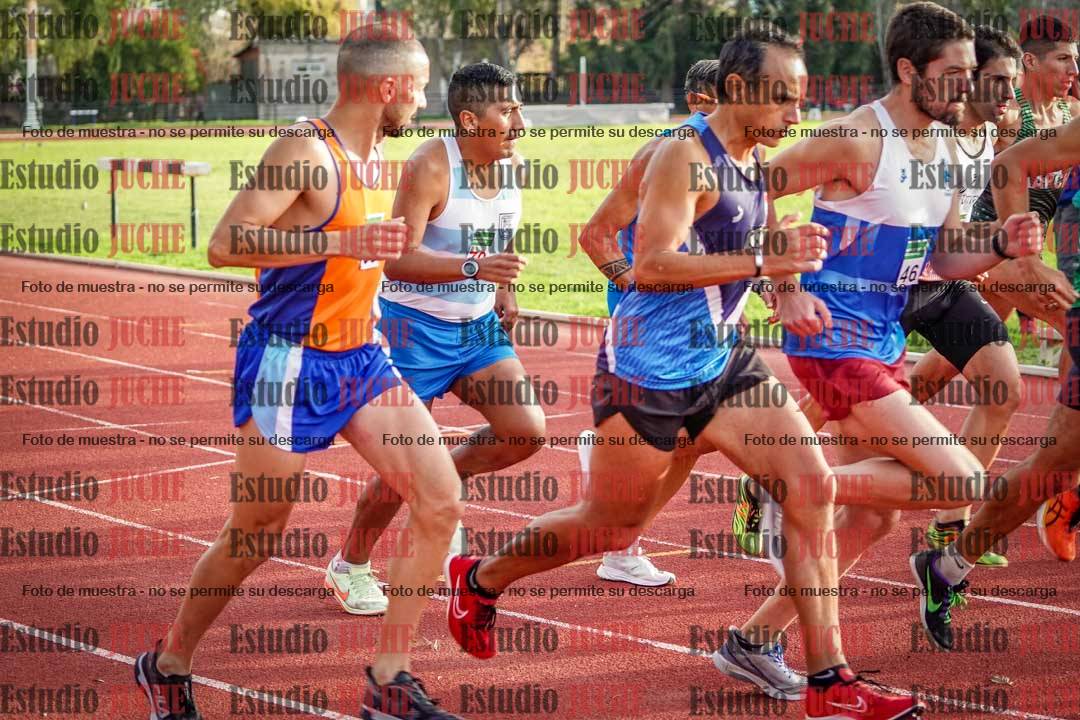 Fotos de los 3000 m llanos de varones