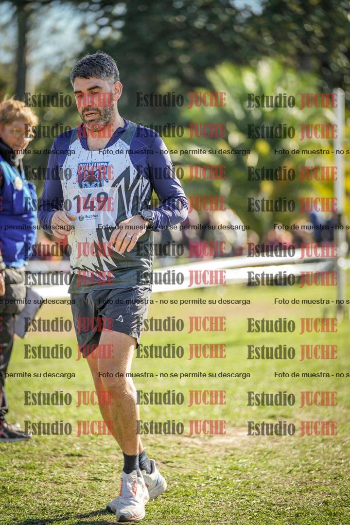 Fotos de la llegada del cross de 8000 m