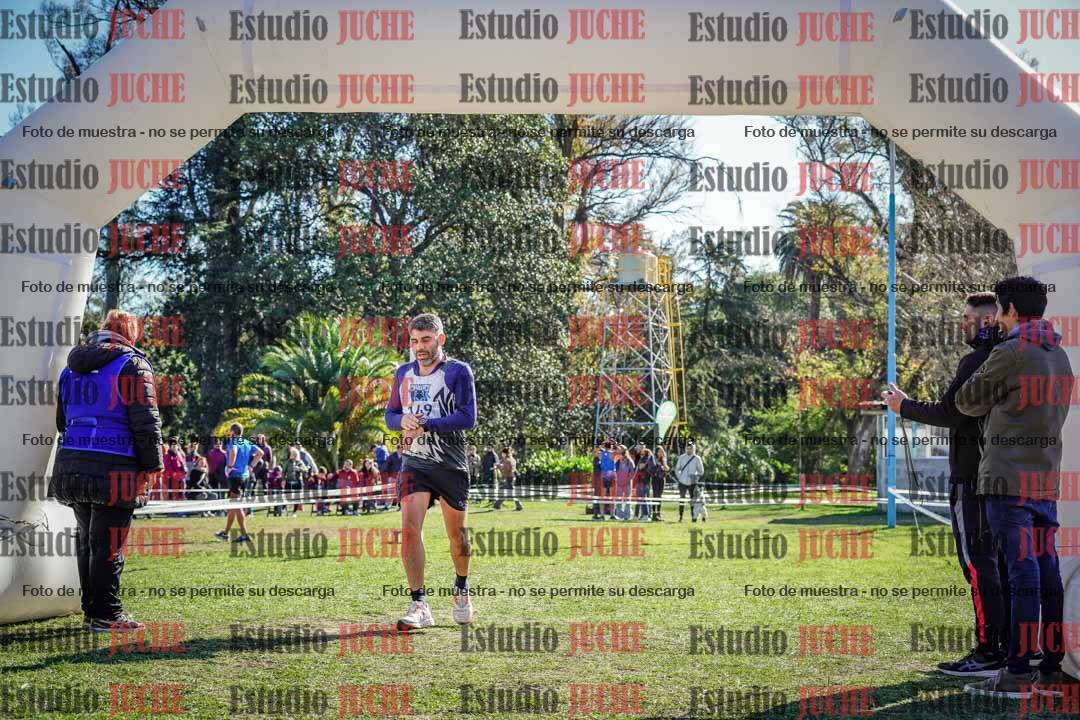 Fotos de la llegada del cross de 8000 m