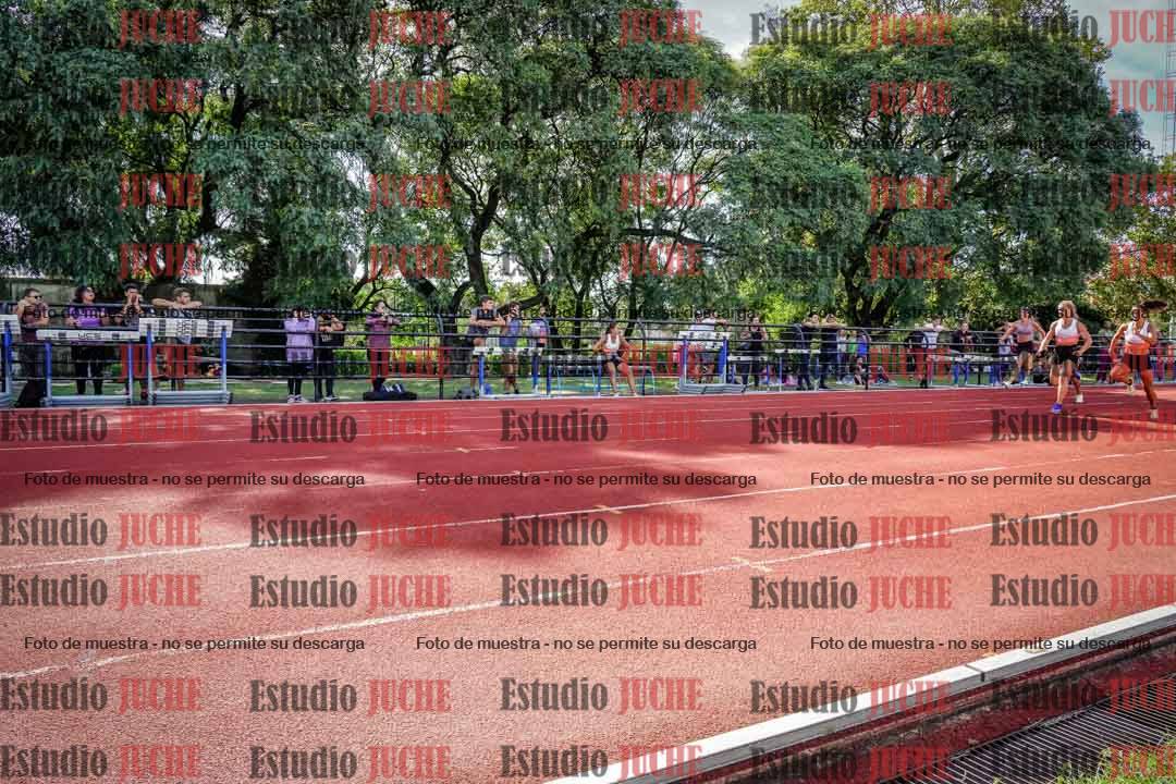 Fotos de los 100 m llanos de mujeres - FINAL