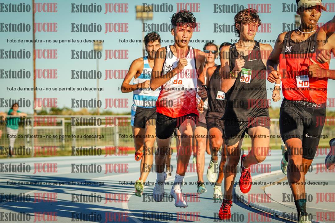 Fotos de los 1500 m llanos de varones