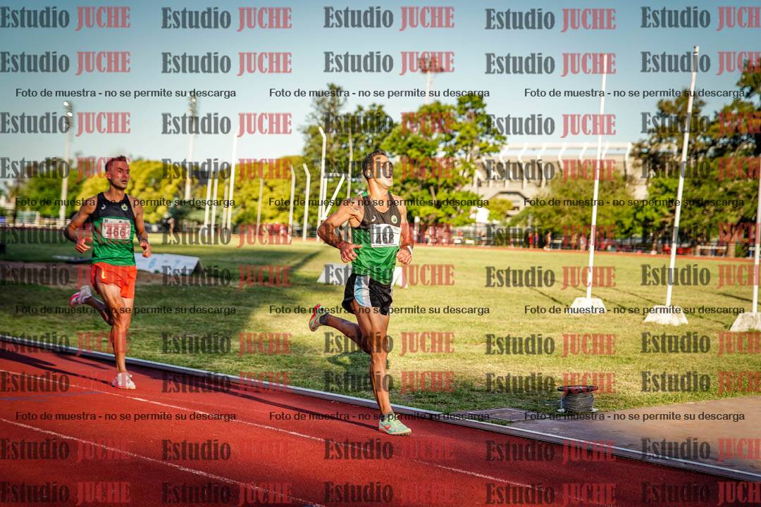 Fotos de los 3000 m llanos de varones