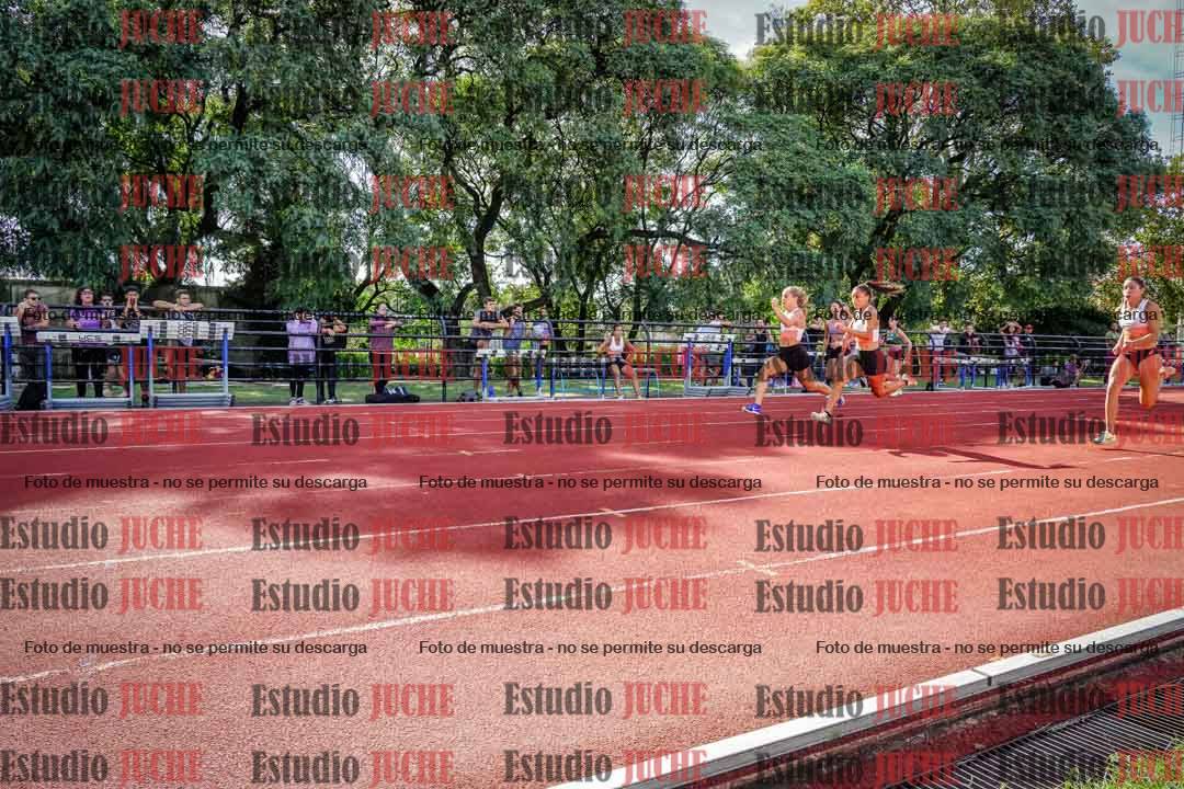 Fotos de los 100 m llanos de mujeres - FINAL