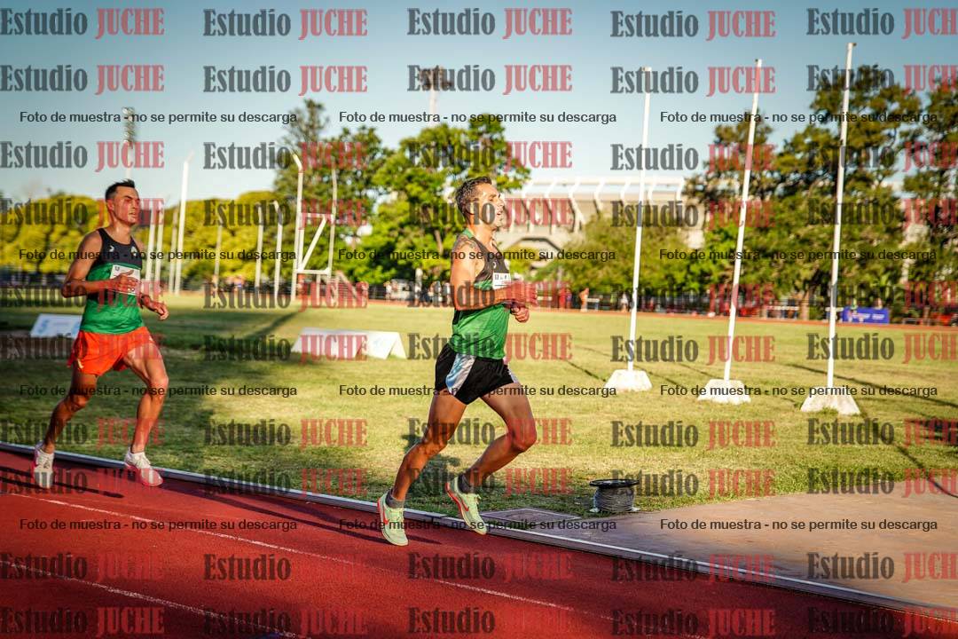 Fotos de los 3000 m llanos de varones