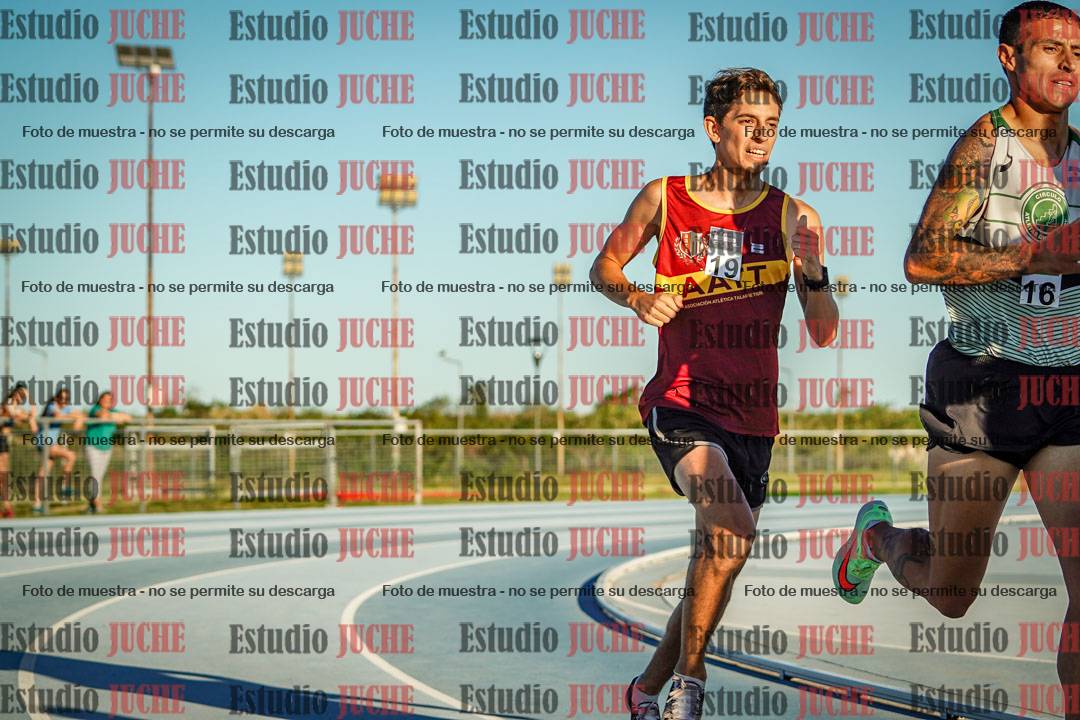 Fotos de los 1500 m llanos de varones