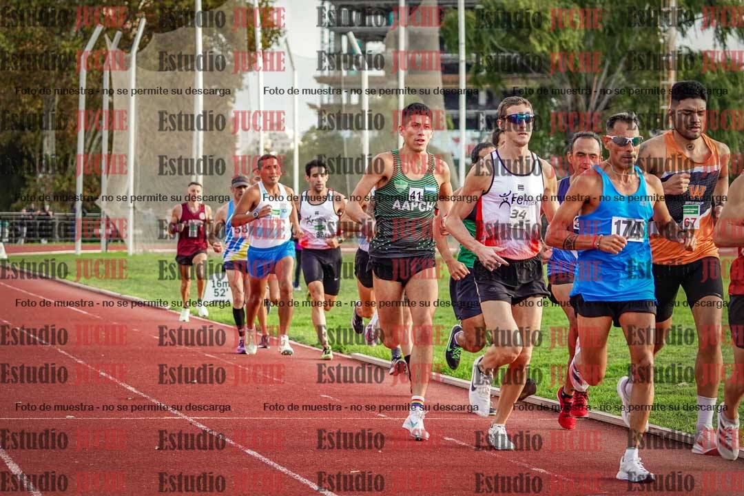 Fotos de los 3000 m llanos de varones
