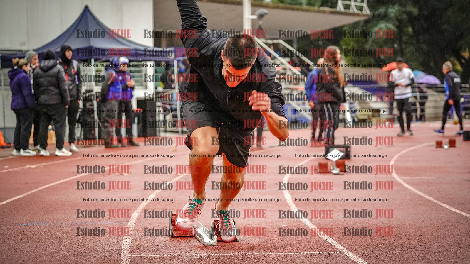 Fotos de los 400 m llanos de varones - decatlón 5